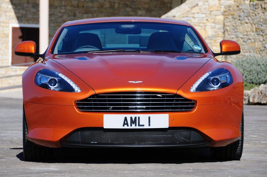  Aston Martin Virage 2011 года  (UK) (фото 8 из 46)
